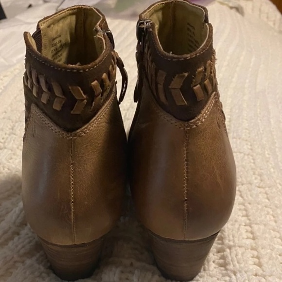 Olukai Kamahoi Booties - Picture 5 of 7